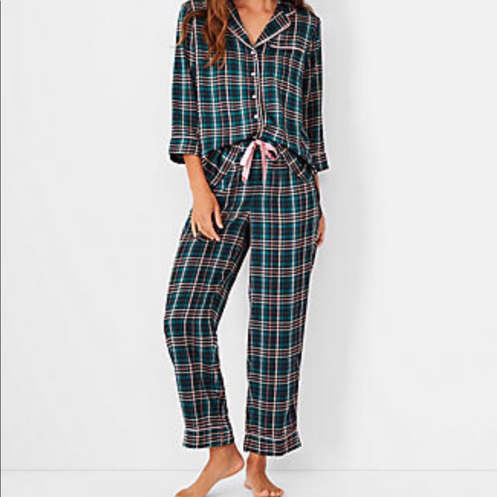 Ann Taylor pajama set size Medium